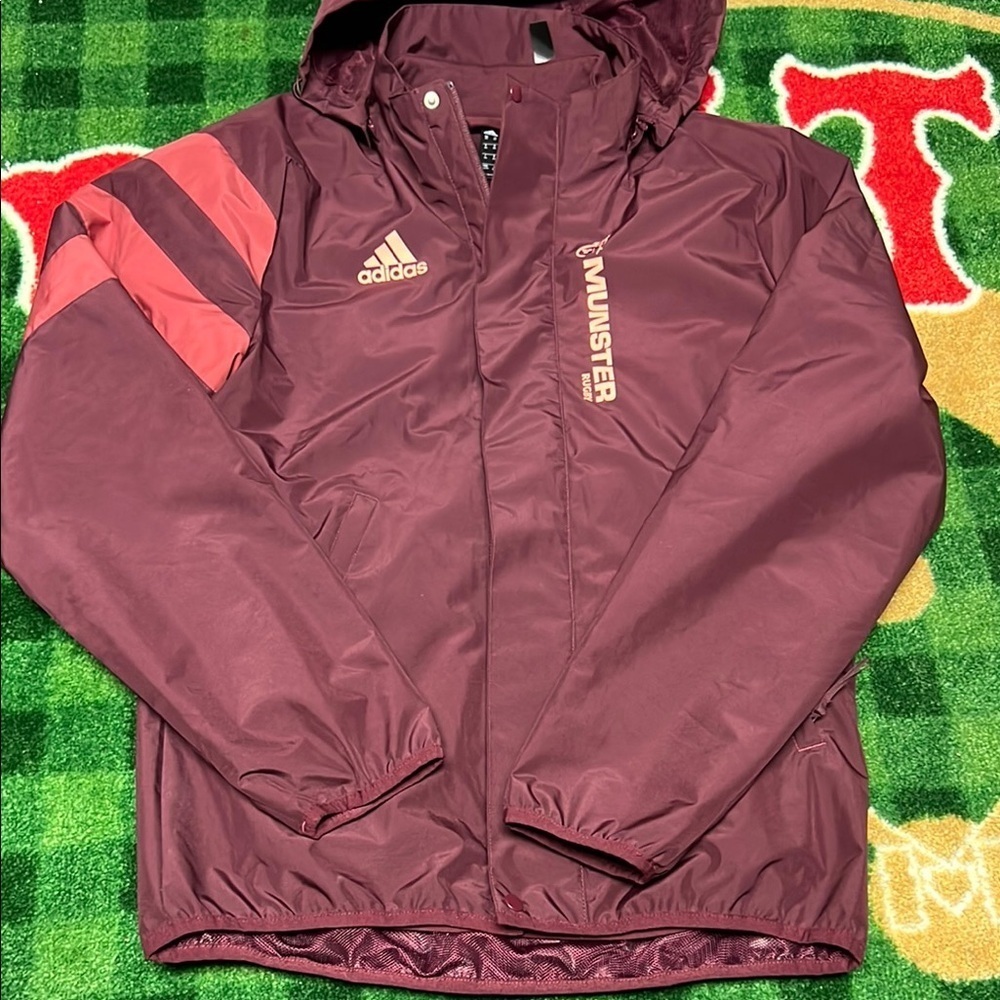 Adidas Munster Rugby Men's Red Zip Neck Logo Sz XS Zip Pockets